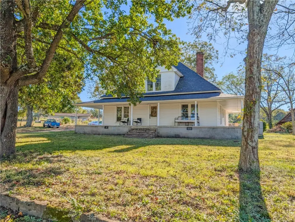 6025 Mountain View Road, Taylors, SC 29687 - Image #1