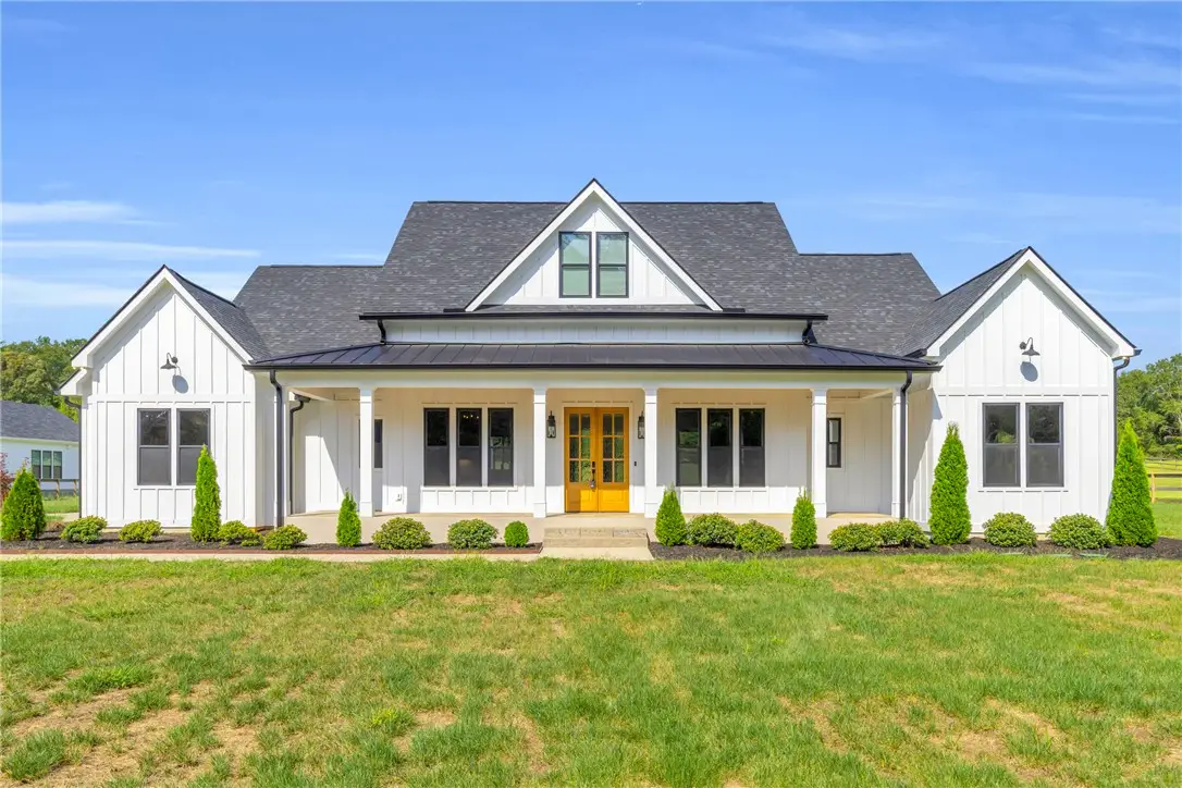 164 Triangle Pine Road, Fountain Inn, SC 29644 - Image #1