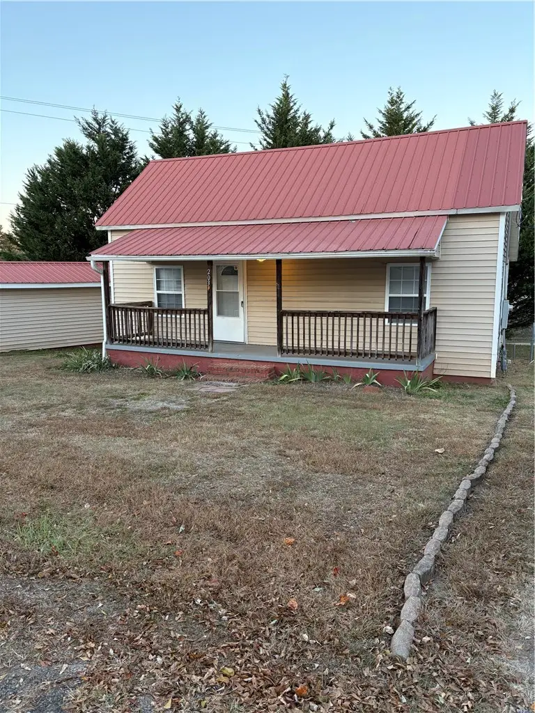 203 W Beattie Street, Liberty, SC 29657 - Image #1