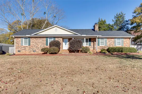 216 Hickory Drive, Easley, SC 29642