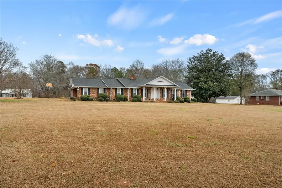 236 Griffin Road, Belton, SC 29627 - Image #2