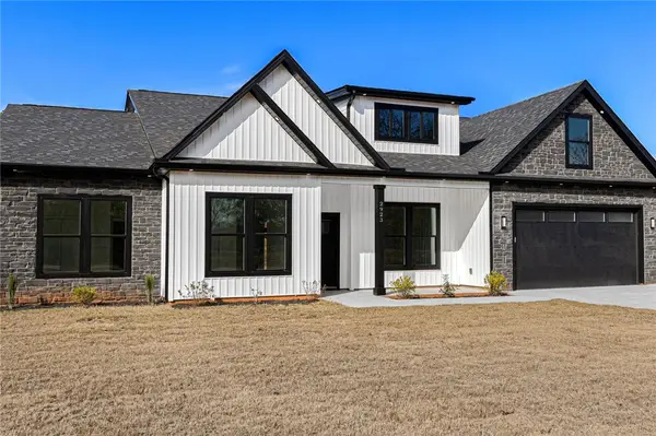 2923 Old Greenville Highway, Central, SC 29630