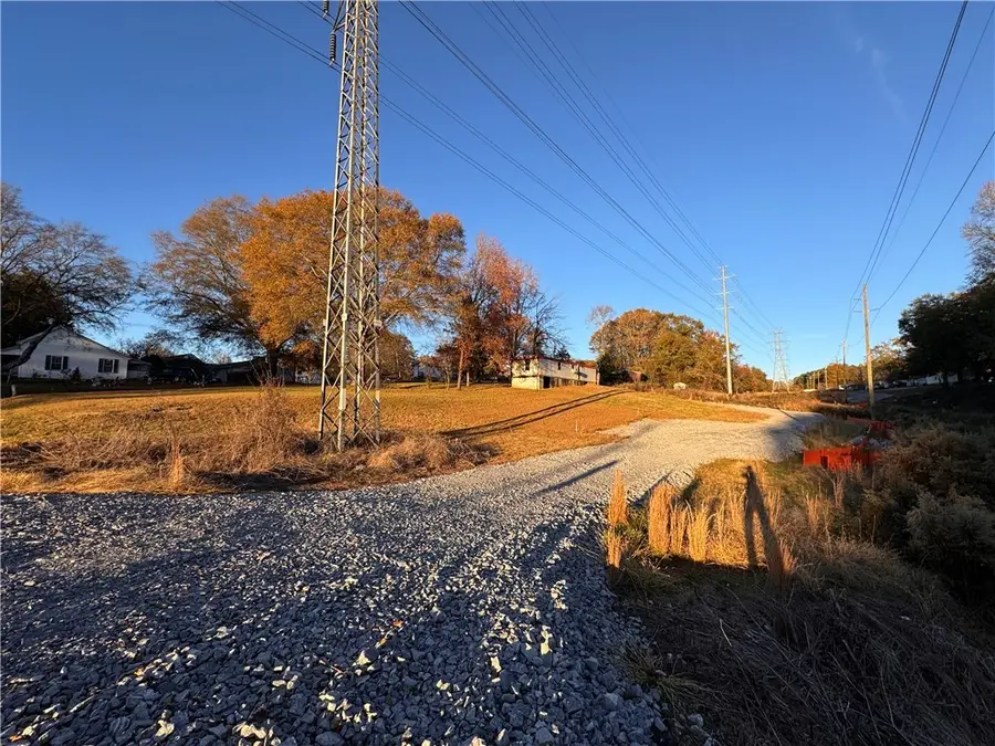 208 Hedge Street, Central, SC 29630 - Image #2