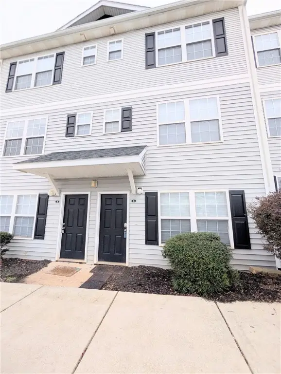 221 Campus Drive #B, Central, SC 29630 - Image #1