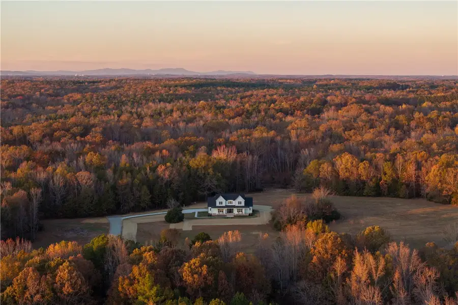 245 W Chapman Road, Belton, SC 29627 - #3