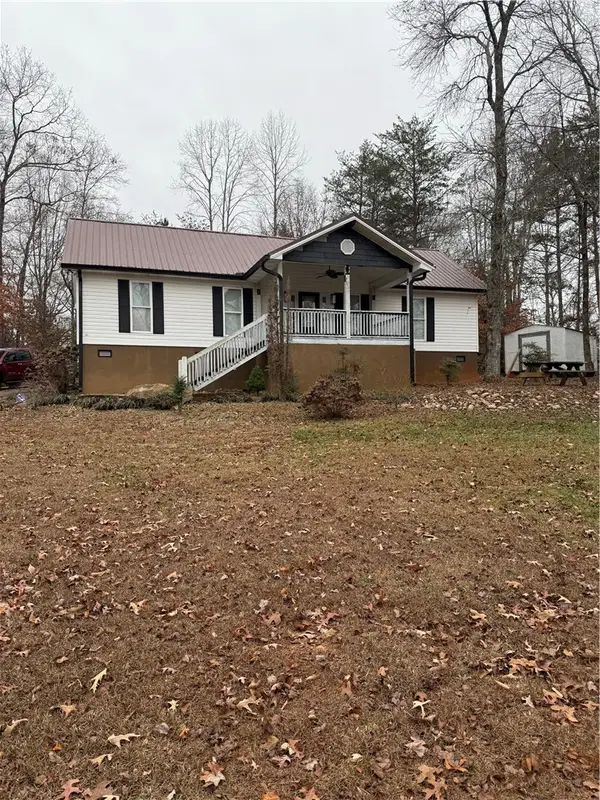 132 Rolling Hills Road, Six Mile, SC 29682