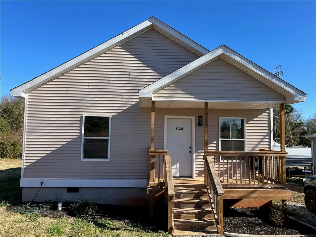 309 Hunter Street #B, Seneca, SC 29678 - Image #1