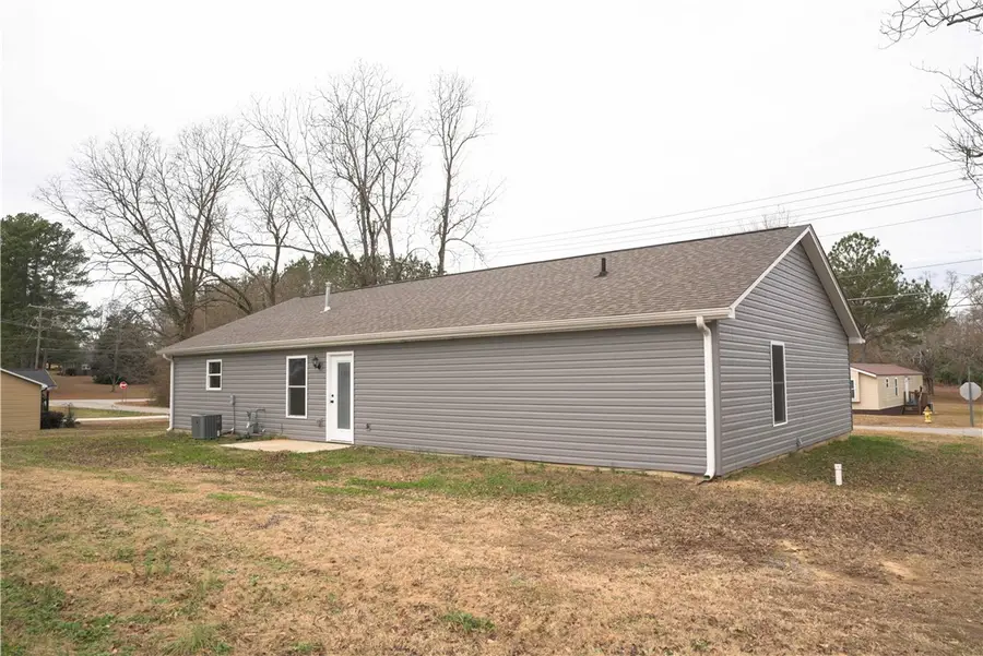 106 Simpson Street, Westminster, SC 29693 - Image #2