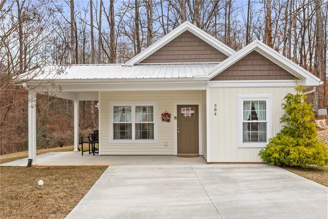 384 E Woodland Drive, Walhalla, SC 29691 - Image #1