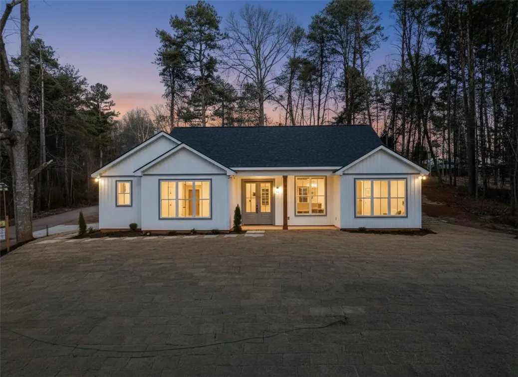 110 Oak Hill Drive, Westminster, SC 29693 - #1