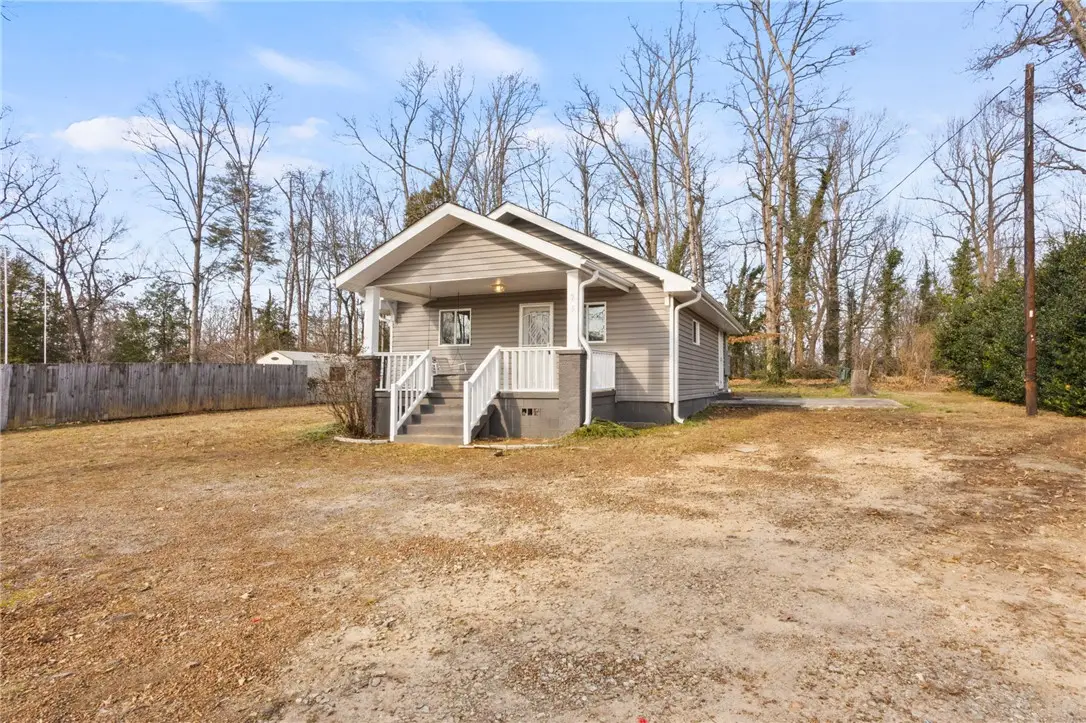 25 Wood Circle, Taylors, SC 29687 - Image #1