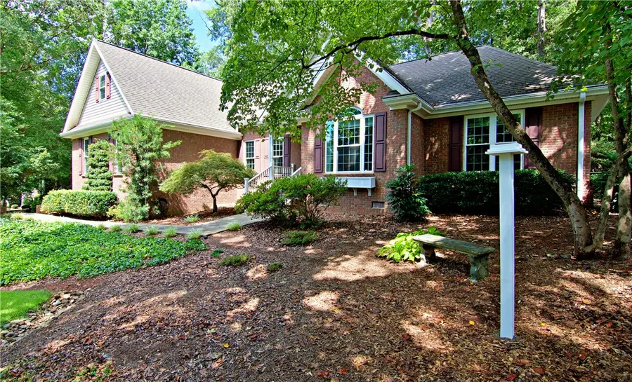 30254 Winchester Drive, Seneca, SC 29678 - Image #2