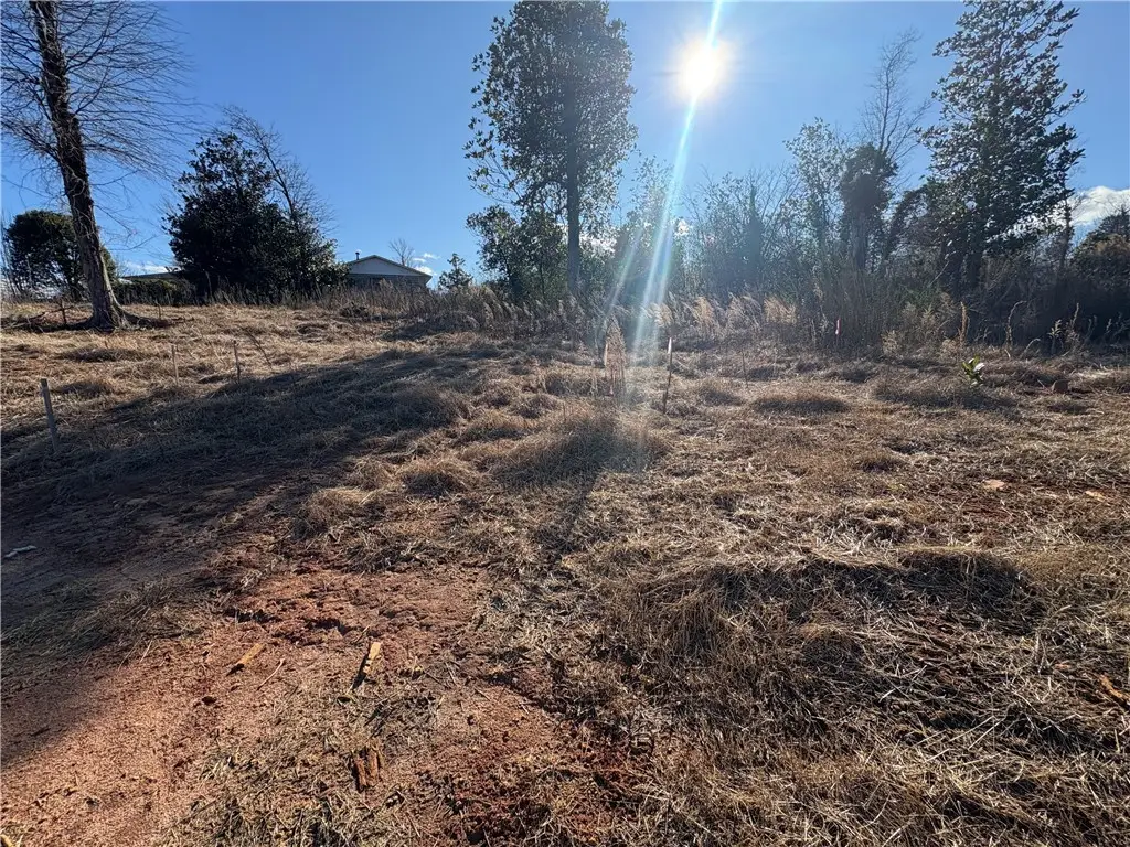 530 E South 5th Street, Seneca, SC 29678 - Image #1