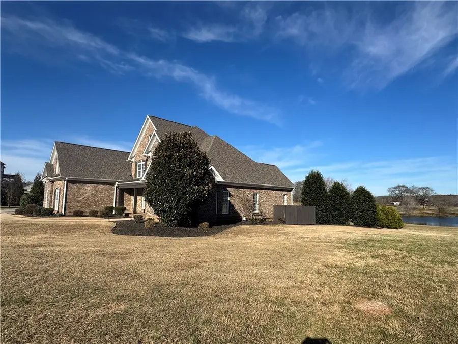 1017 Omega Farms Lane, Williamston, SC 29697 - Image #2