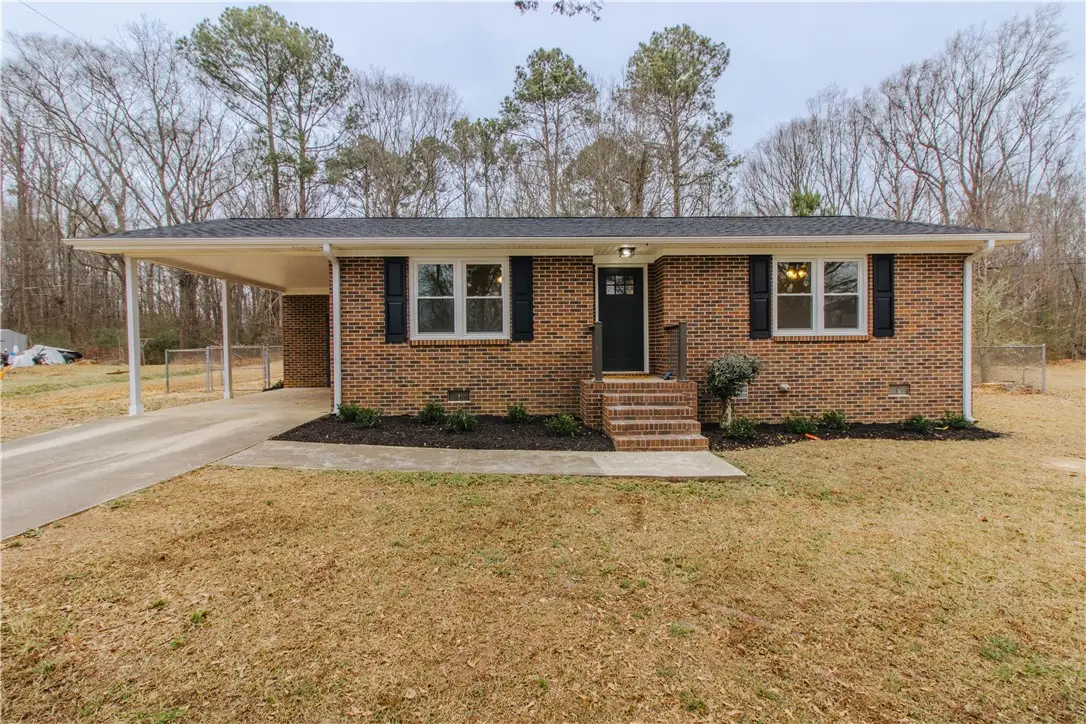 319 East Hampton Avenue, Honea Path, SC 29654 - Image #1