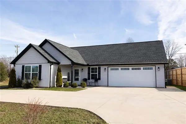 115 Otts Shoals Road, Roebuck, SC 29376