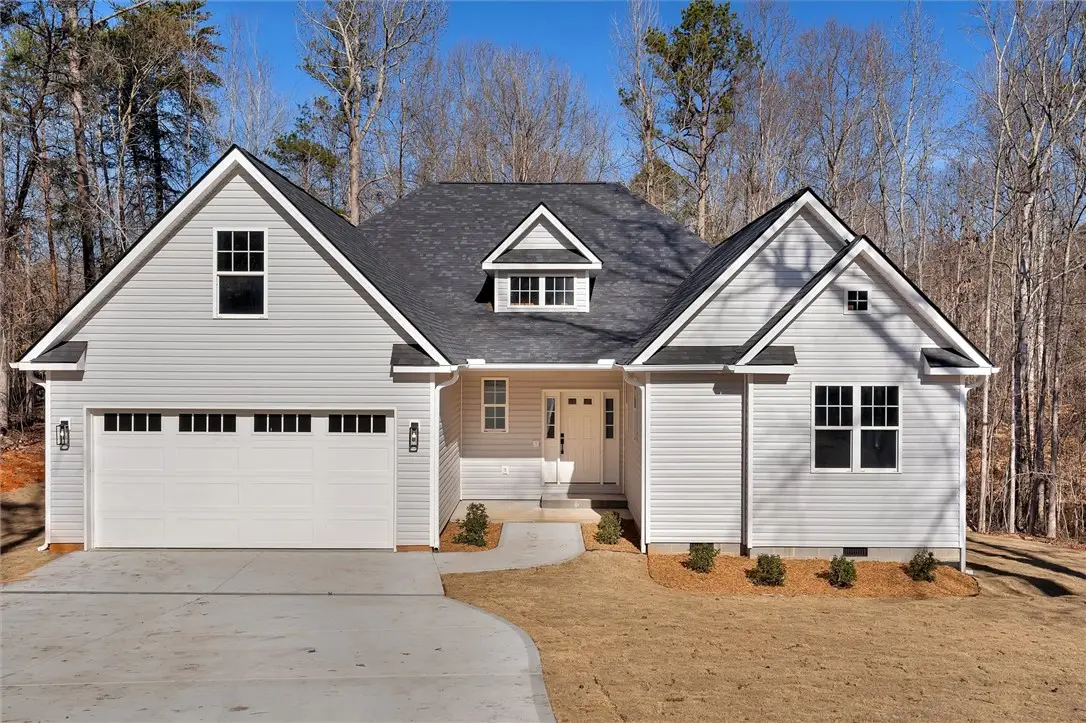 103 Bunker Lane, Westminster, SC 29693 - Image #1
