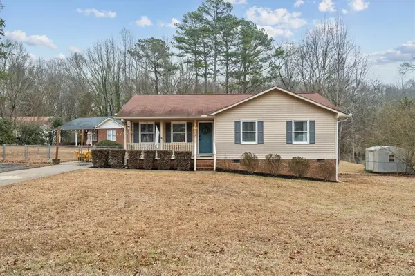 1000 Hopkins Avenue, Pendleton, SC 29670