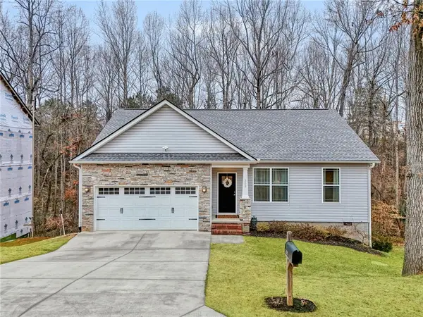 208 Joes Court, Easley, SC 29642