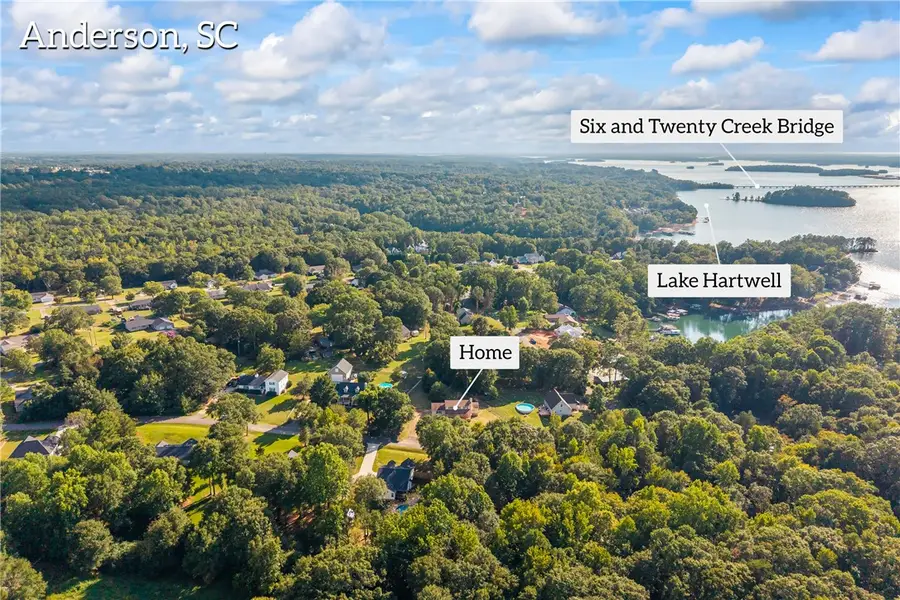 323 Lake Forest Circle, Anderson, SC 29625 - Image #3