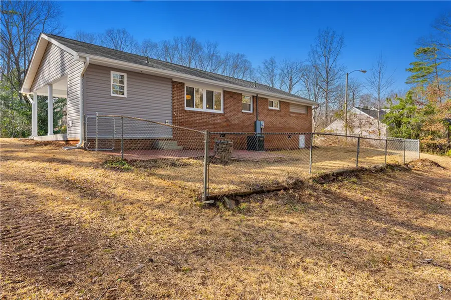 522 Robin Drive, Seneca, SC 29678 - #3