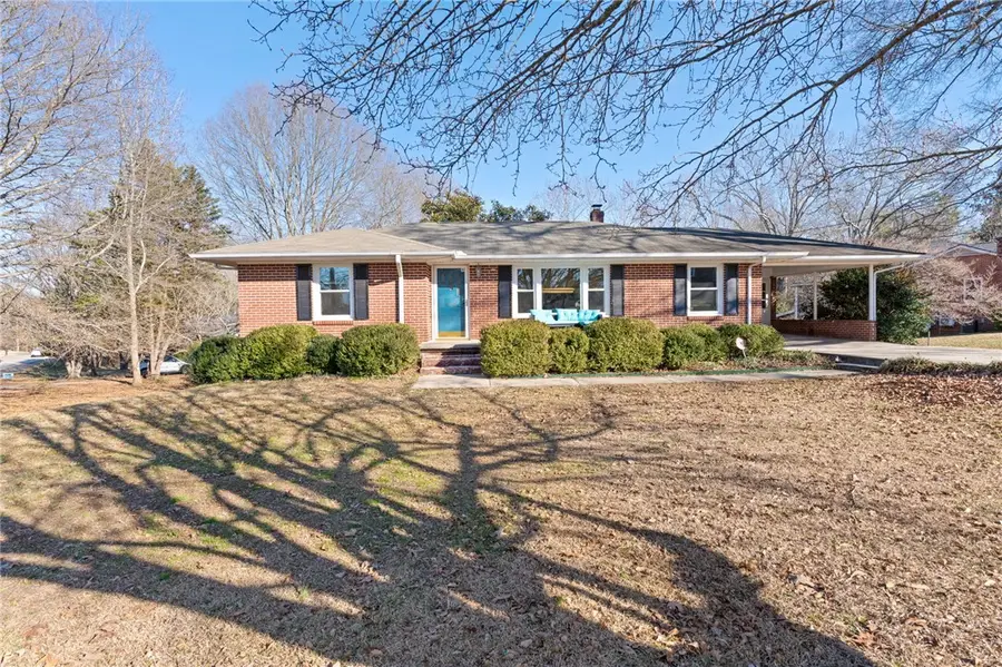 420 Brock Street, Central, SC 29630 - #3