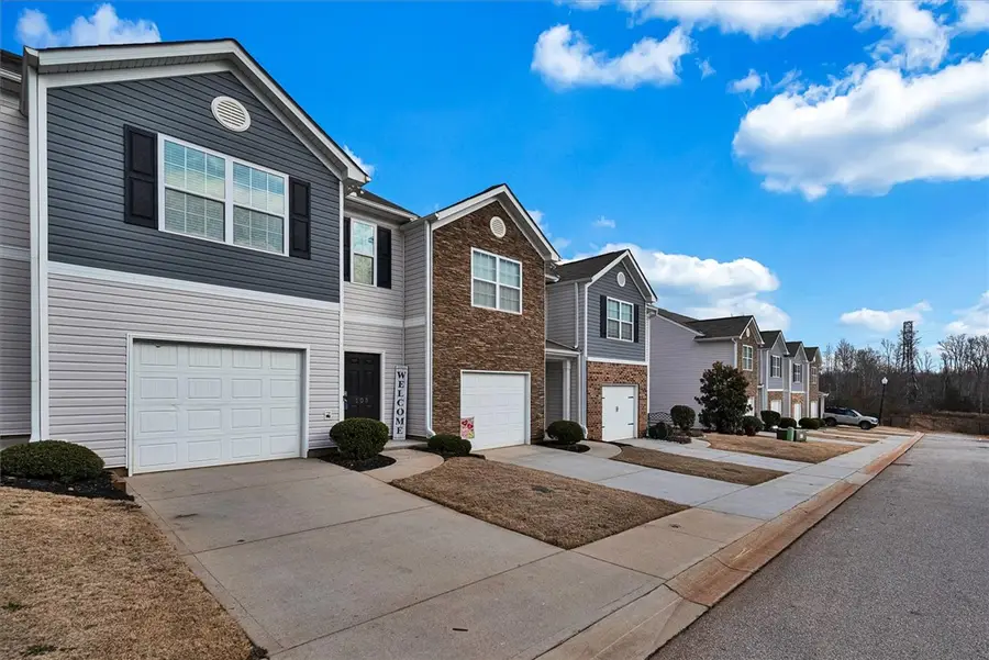 105 Moorlyn Lane, Greer, SC 29650 - #2