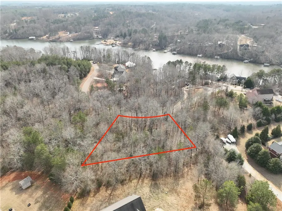 130 W Waters Edge Lane, West Union, SC 29696 - #2