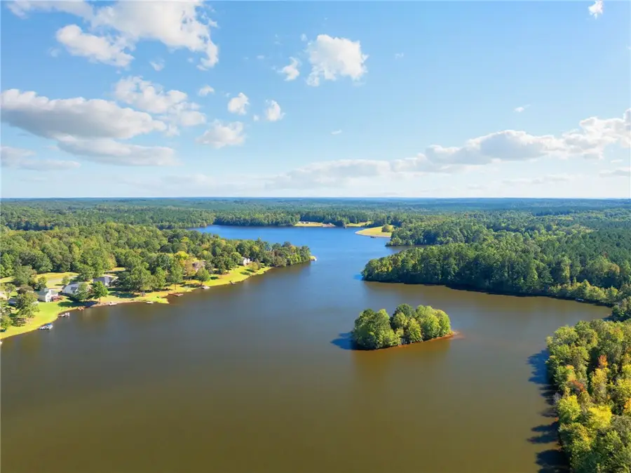 408 W Peninsula Drive, Laurens, SC 29360 - #2