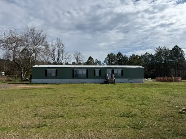 909 Glenwood St - 5 Acres Extension, Belton, SC 29627