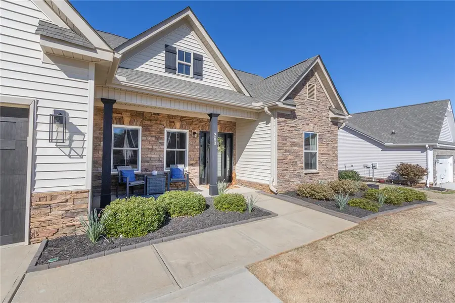 203 Graceview W, Anderson, SC 29625 - #2