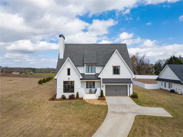 677 Lightwood Road, Hartwell, GA 30643