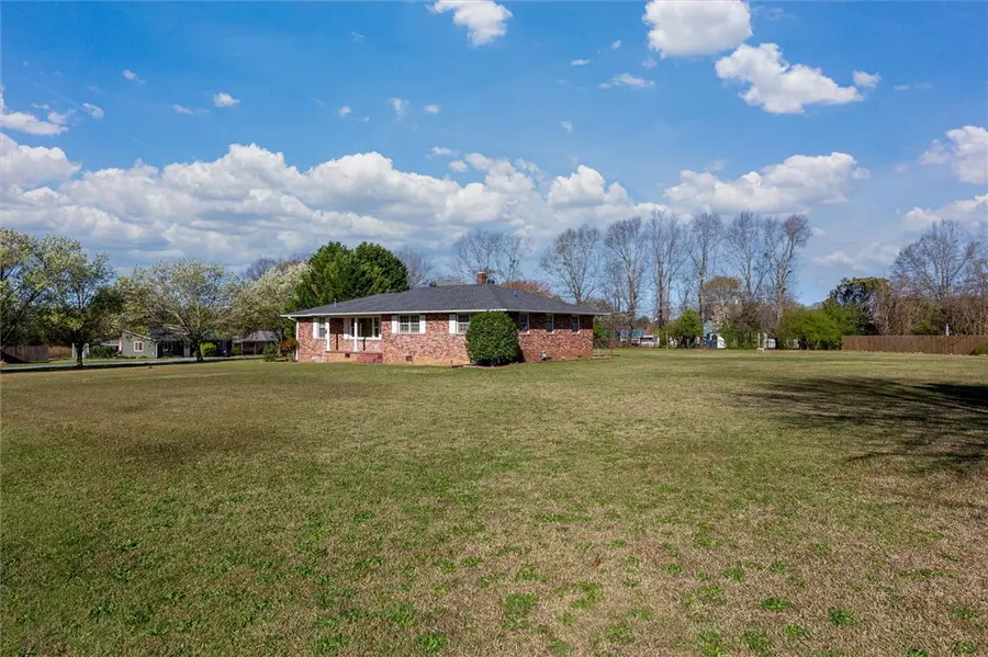 107 Lucius Avenue, Belton, SC 29627 - #3