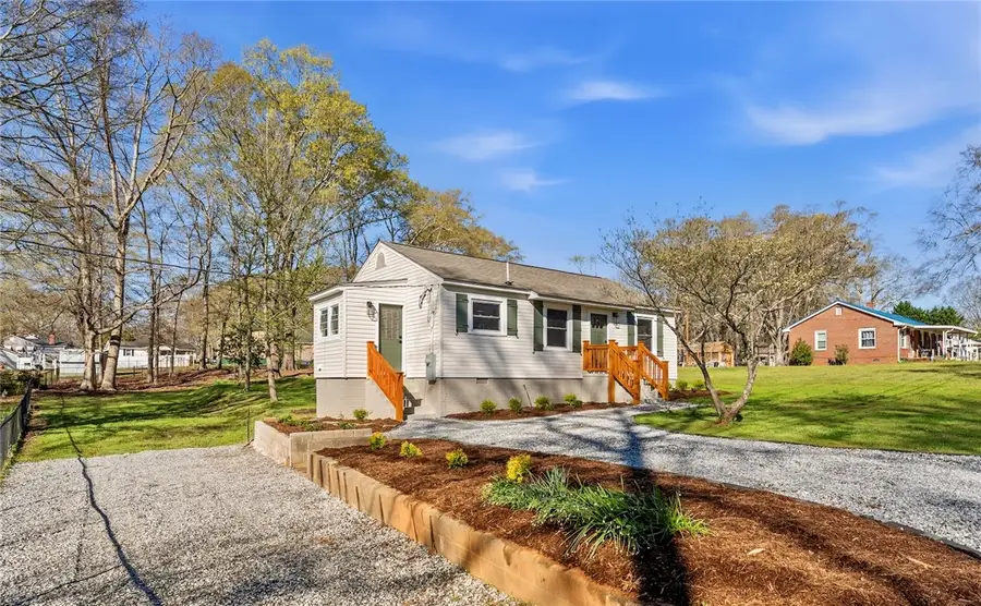 113 Guthrie Avenue, Belton, SC 29627 - #2