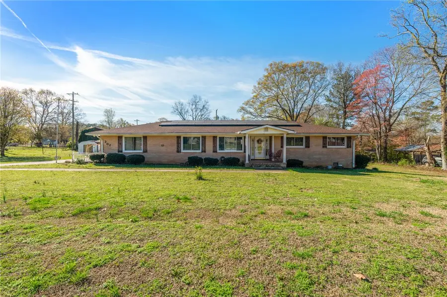 202 Park Road, Belton, SC 29627 - #2