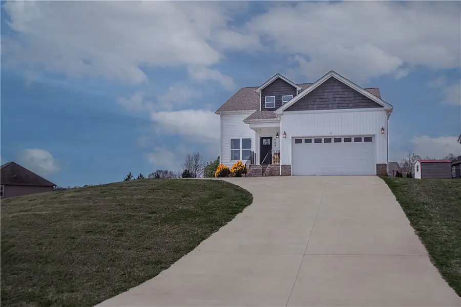 704 Rockcliff Street, Greenville, SC 29617 - #2