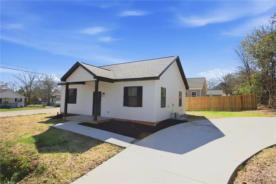 216 S Stribling Street, Seneca, SC 29678 - #2