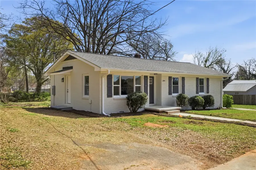 209 Pine Street, Seneca, SC 29678 - #2