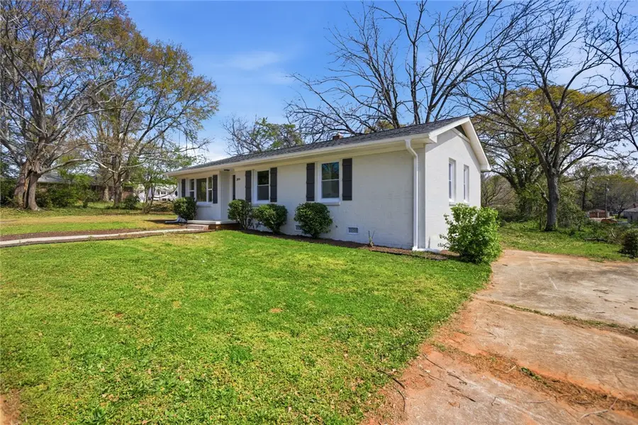 209 Pine Street, Seneca, SC 29678 - #3