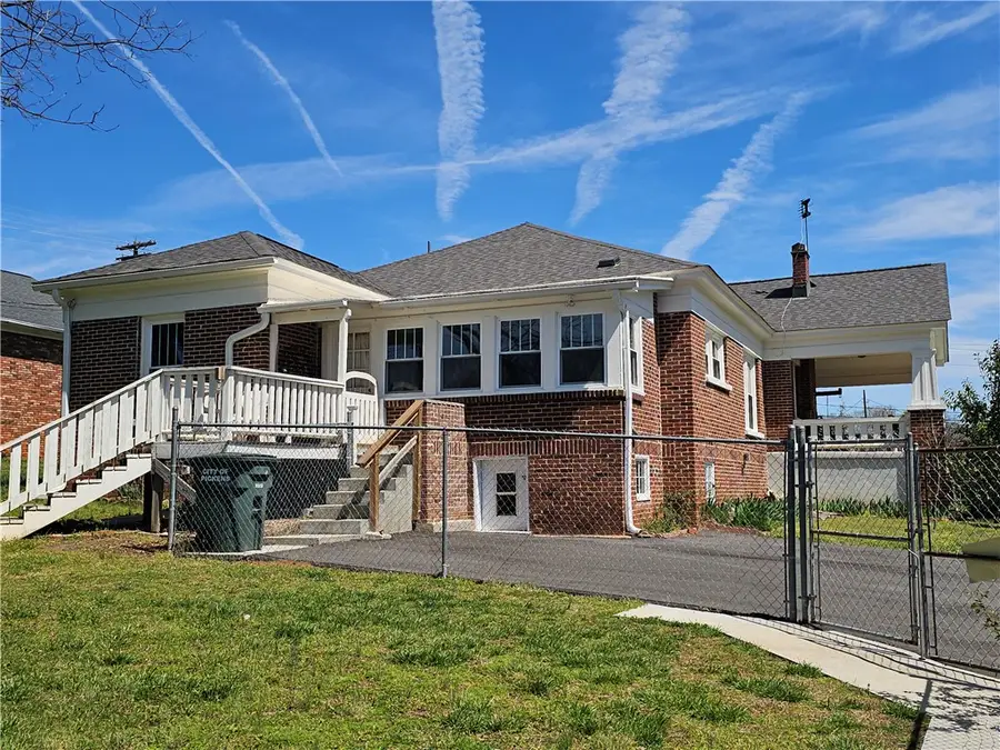 208 Pendelton Street, Pickens, SC 29671 - #2