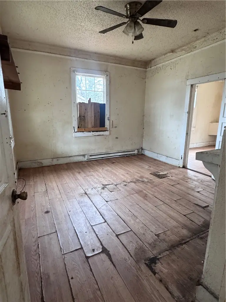 32 Ames Street, Seneca, SC 29678 - #3