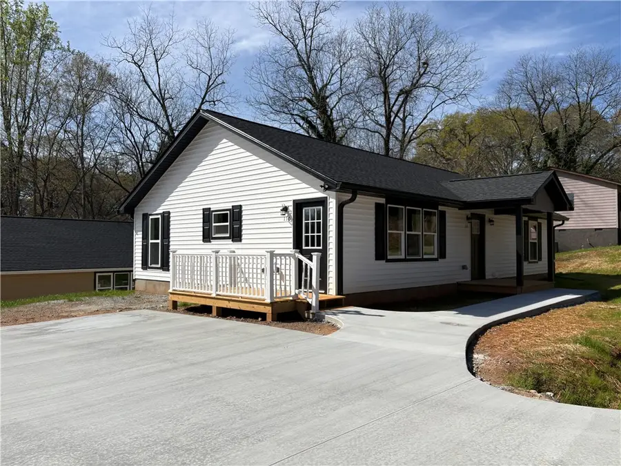 110 Ware Street, Seneca, SC 29678 - #2