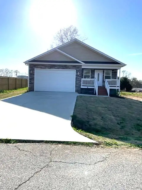 108 Longshore Drive, Belton, SC 29627 - #2