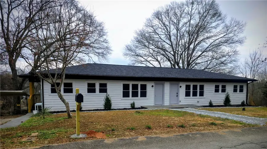 226 Holder Street, Pickens, SC 29671 - #2