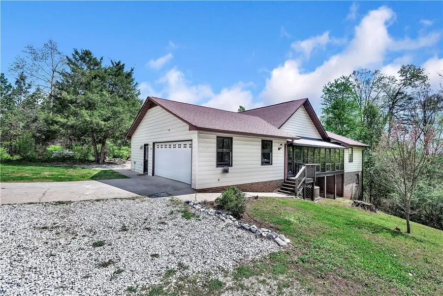 102 Rockingham Road, Seneca, SC 29672 - #2