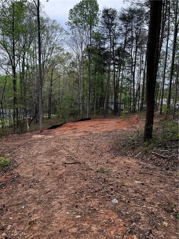 126 Quail Hollow Circle, Westminster, SC 29693