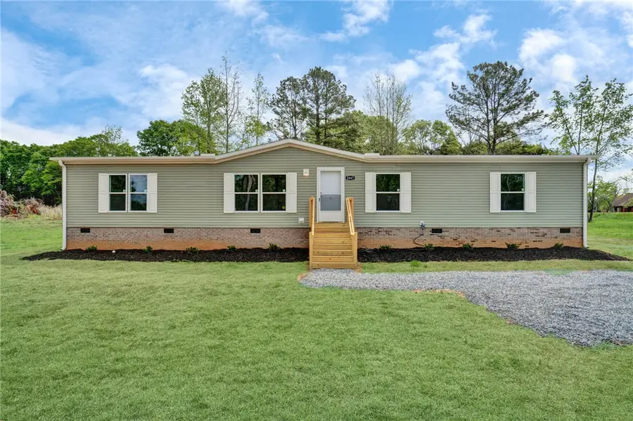 2047 Flat Rock Road, Starr, SC 29684 - #3