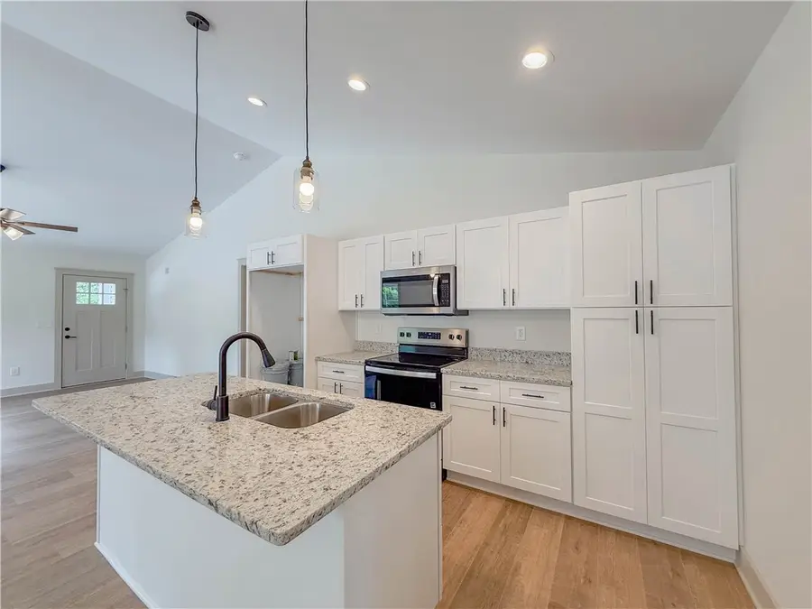 212 Pine Street, Seneca, SC 29678 - #2