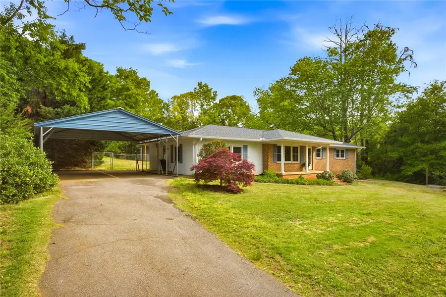 1614 Iroquois Drive, Seneca, SC 29672 - #3