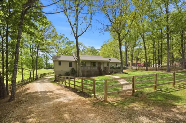 250 Hidden Springs Farm Road, West Union, SC 29696